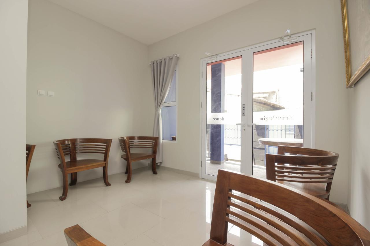 Reddoorz Syariah Near Metropolitan Mall Бекаси Экстерьер фото