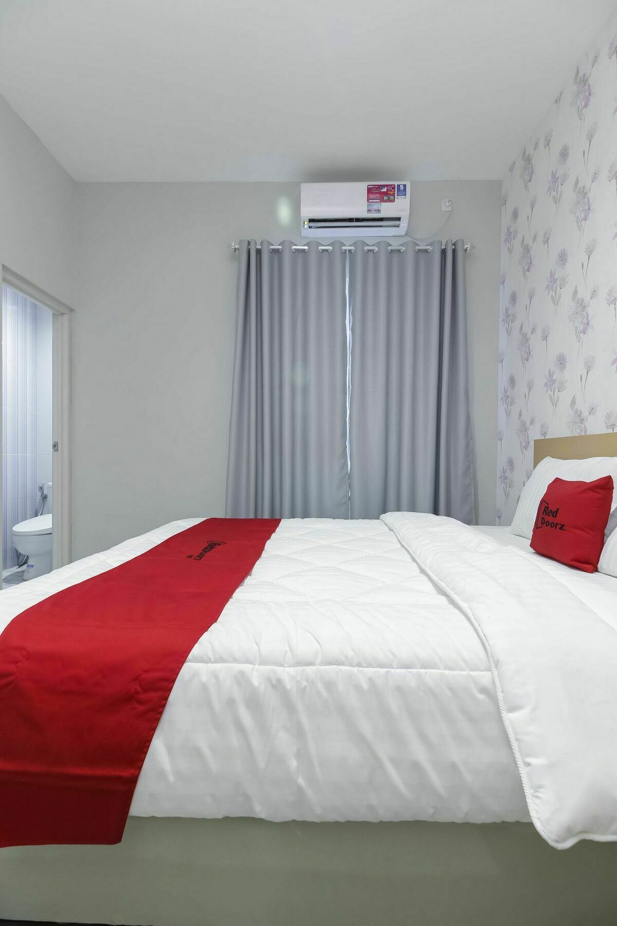 Reddoorz Syariah Near Metropolitan Mall Бекаси Экстерьер фото