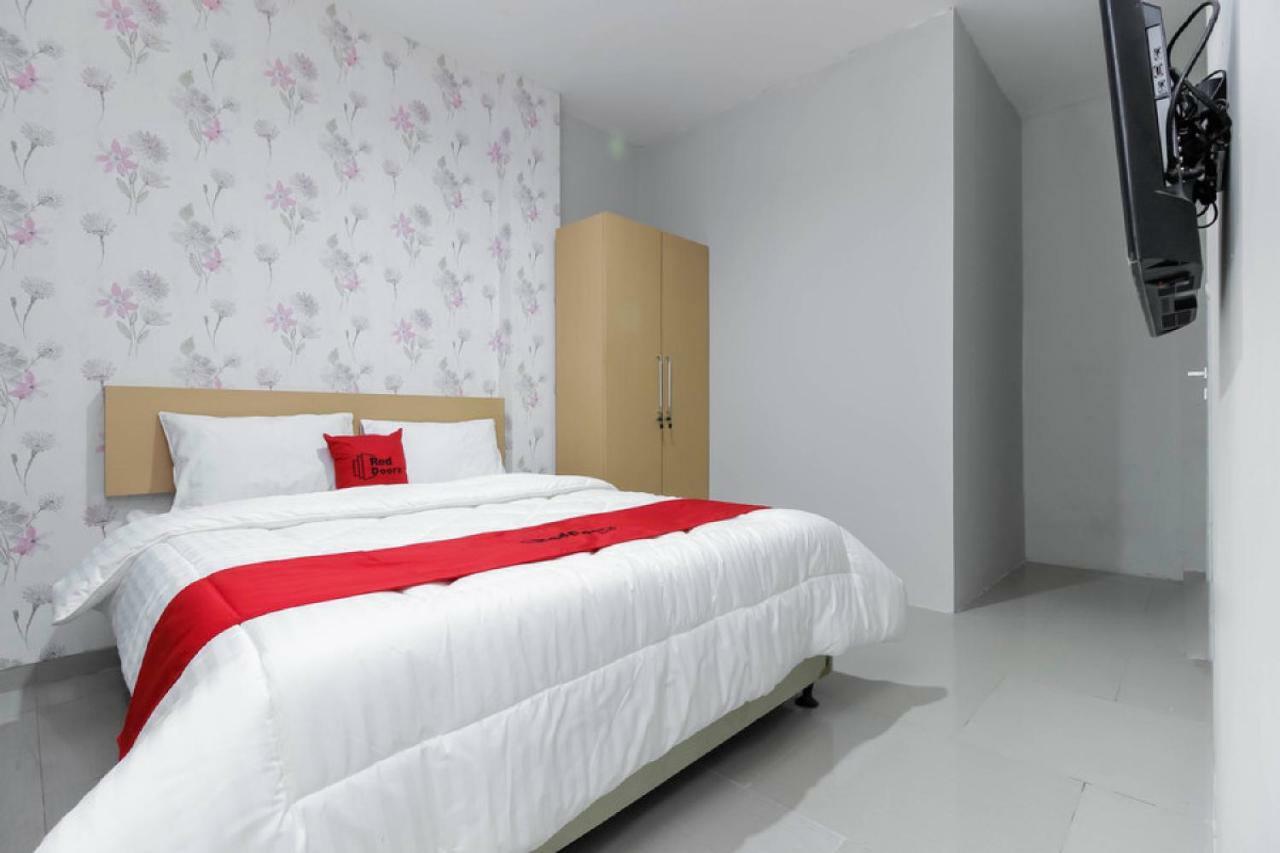 Reddoorz Syariah Near Metropolitan Mall Бекаси Экстерьер фото